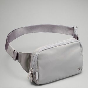 NWT Lululemon Everywhere Belt Bag Large “Silver Drop”